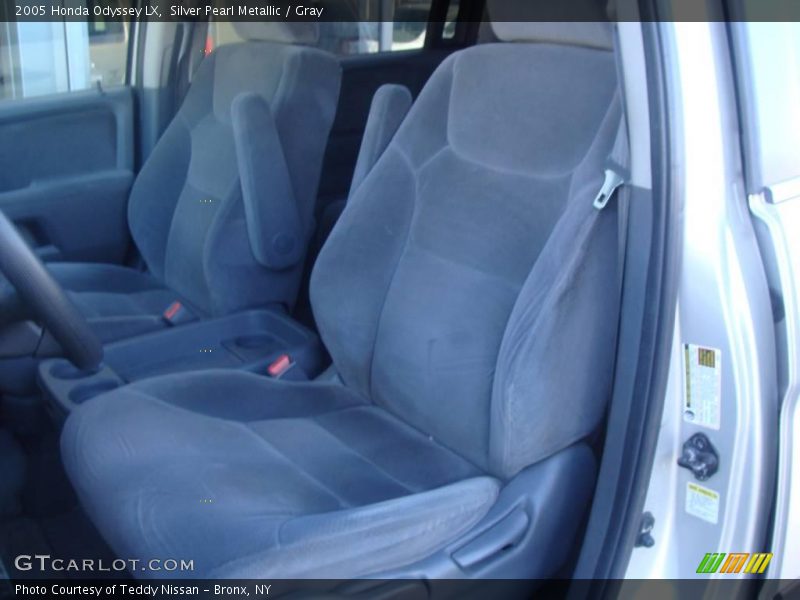 Silver Pearl Metallic / Gray 2005 Honda Odyssey LX