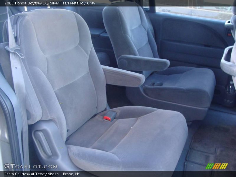 Silver Pearl Metallic / Gray 2005 Honda Odyssey LX