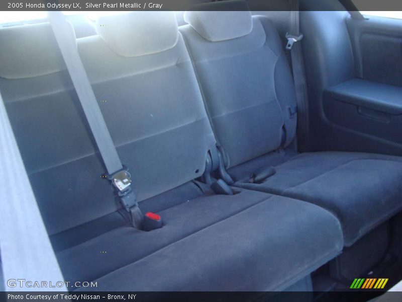 Silver Pearl Metallic / Gray 2005 Honda Odyssey LX
