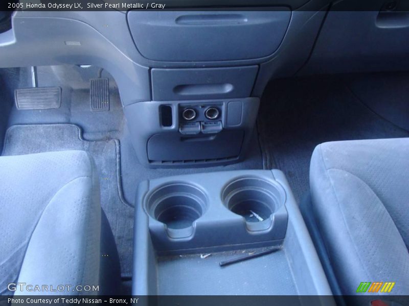Silver Pearl Metallic / Gray 2005 Honda Odyssey LX