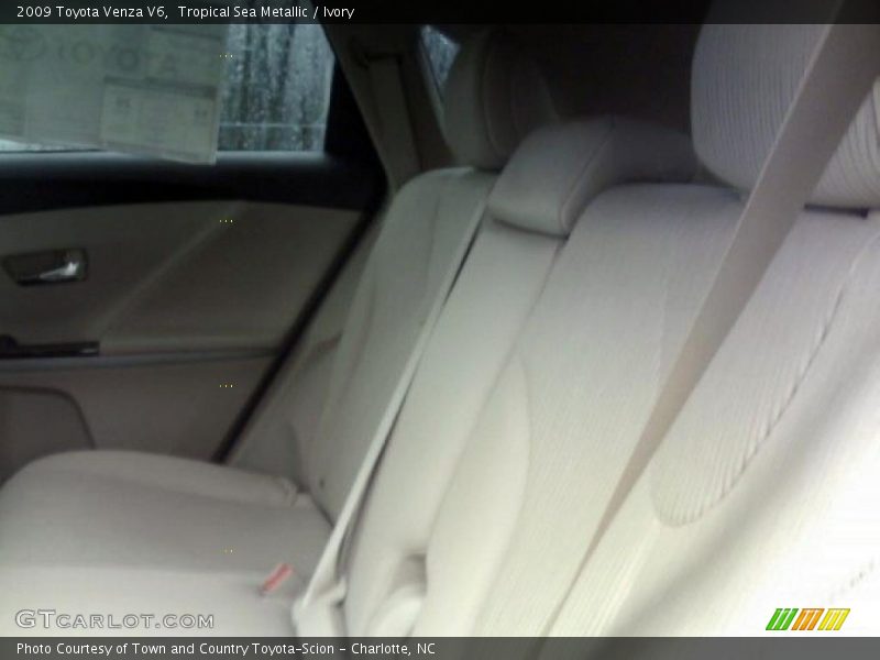 Tropical Sea Metallic / Ivory 2009 Toyota Venza V6