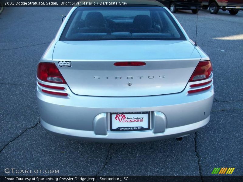 Bright Silver Metallic / Dark Slate Gray 2001 Dodge Stratus SE Sedan