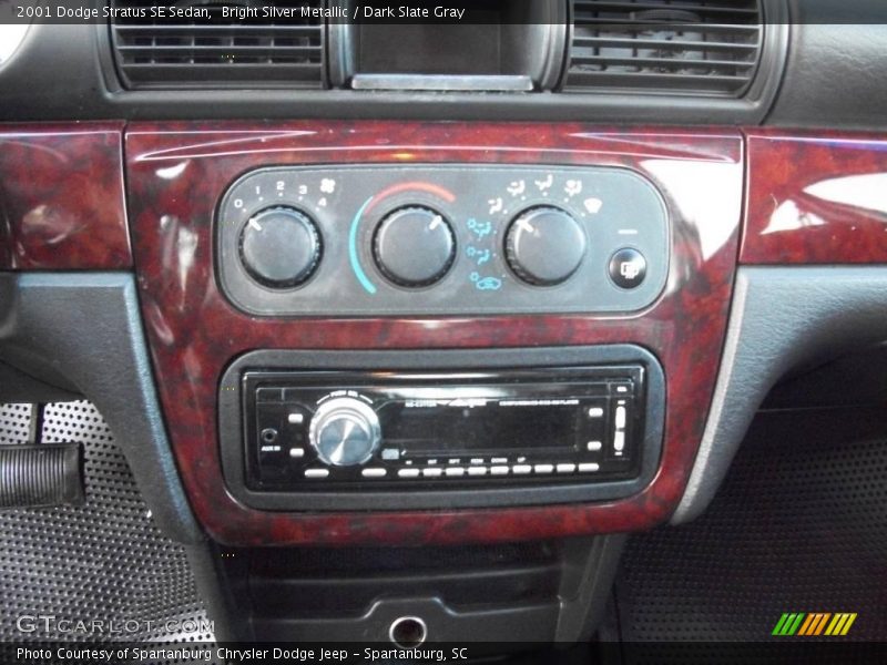 Bright Silver Metallic / Dark Slate Gray 2001 Dodge Stratus SE Sedan