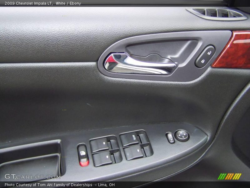 White / Ebony 2009 Chevrolet Impala LT