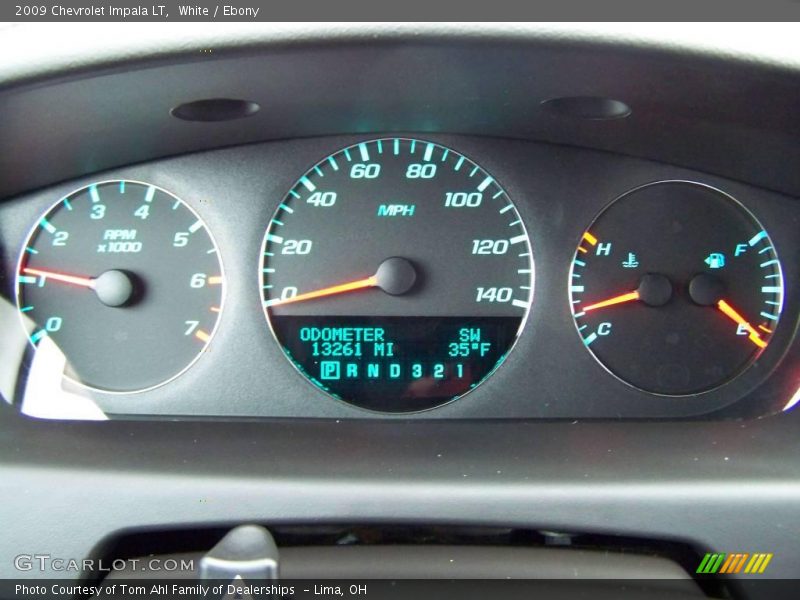 White / Ebony 2009 Chevrolet Impala LT
