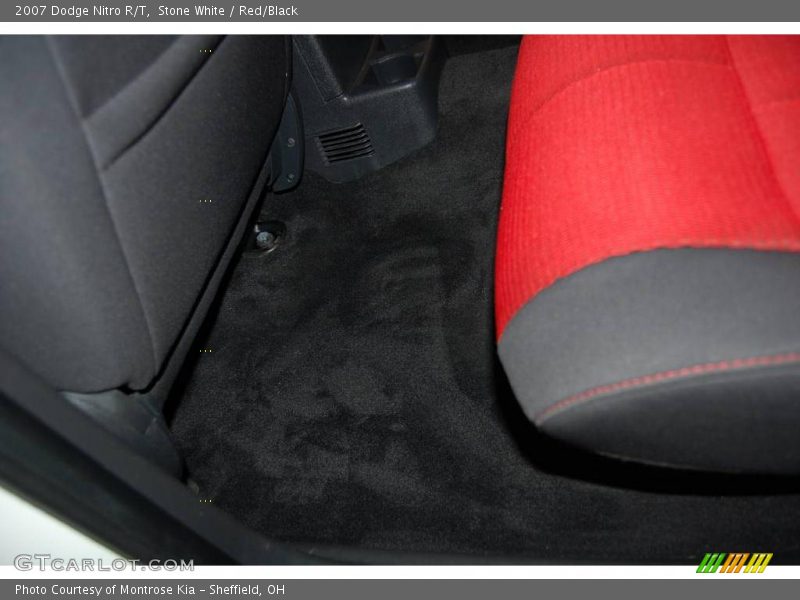 Stone White / Red/Black 2007 Dodge Nitro R/T
