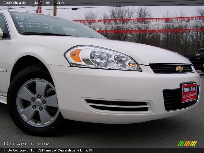 White / Gray 2009 Chevrolet Impala LT
