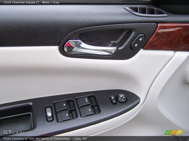 White / Gray 2009 Chevrolet Impala LT
