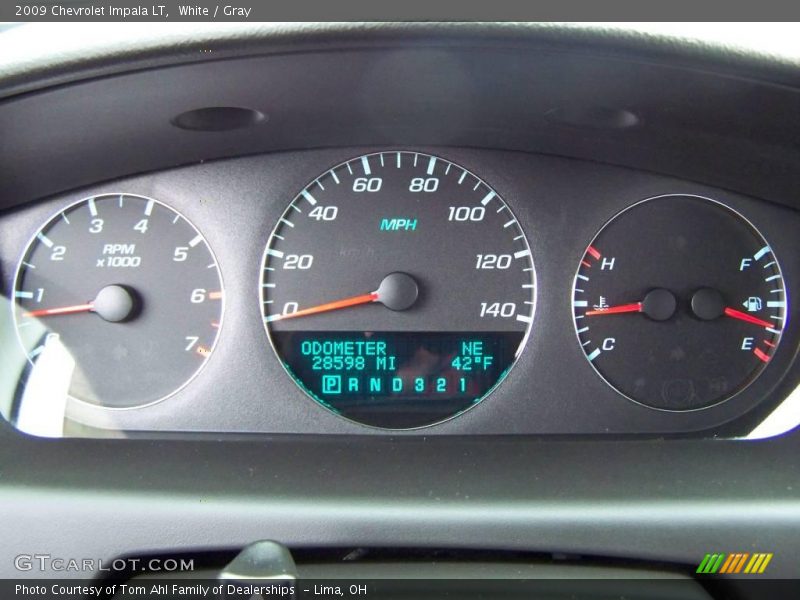 White / Gray 2009 Chevrolet Impala LT