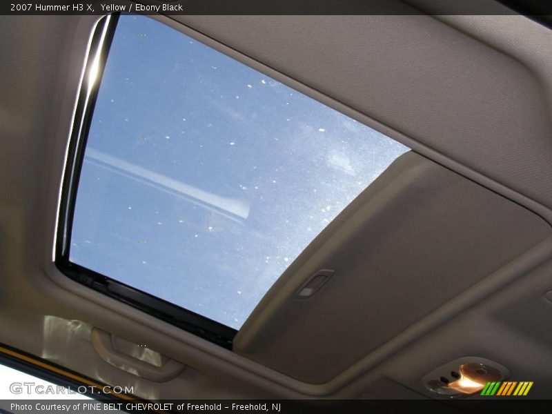 Yellow / Ebony Black 2007 Hummer H3 X