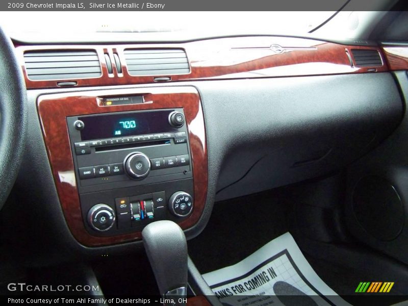 Silver Ice Metallic / Ebony 2009 Chevrolet Impala LS