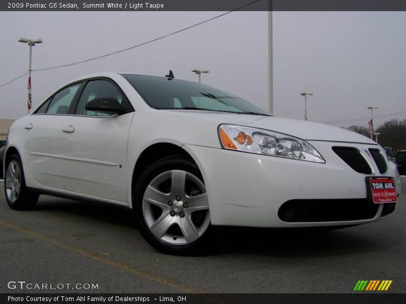 Summit White / Light Taupe 2009 Pontiac G6 Sedan