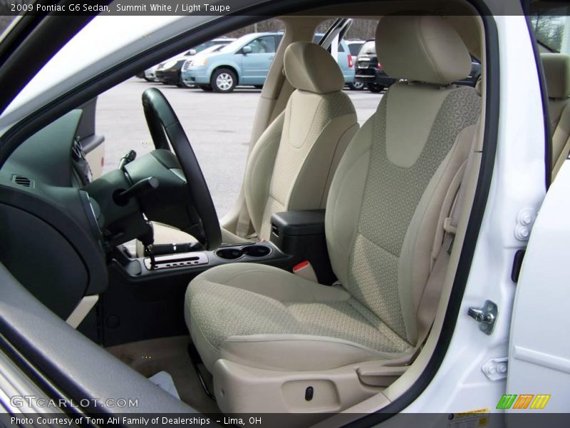 Summit White / Light Taupe 2009 Pontiac G6 Sedan