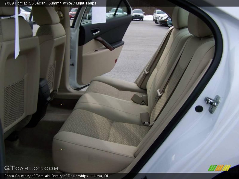 Summit White / Light Taupe 2009 Pontiac G6 Sedan
