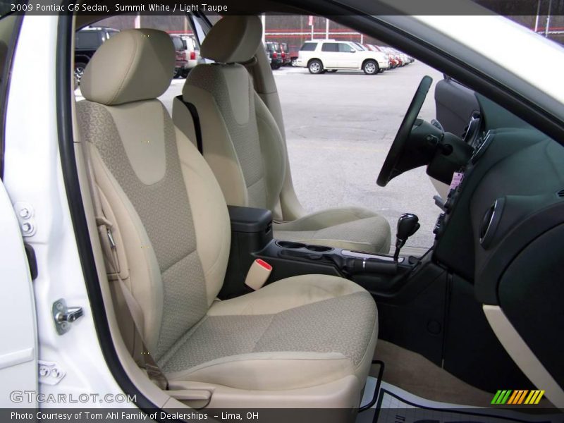 Summit White / Light Taupe 2009 Pontiac G6 Sedan