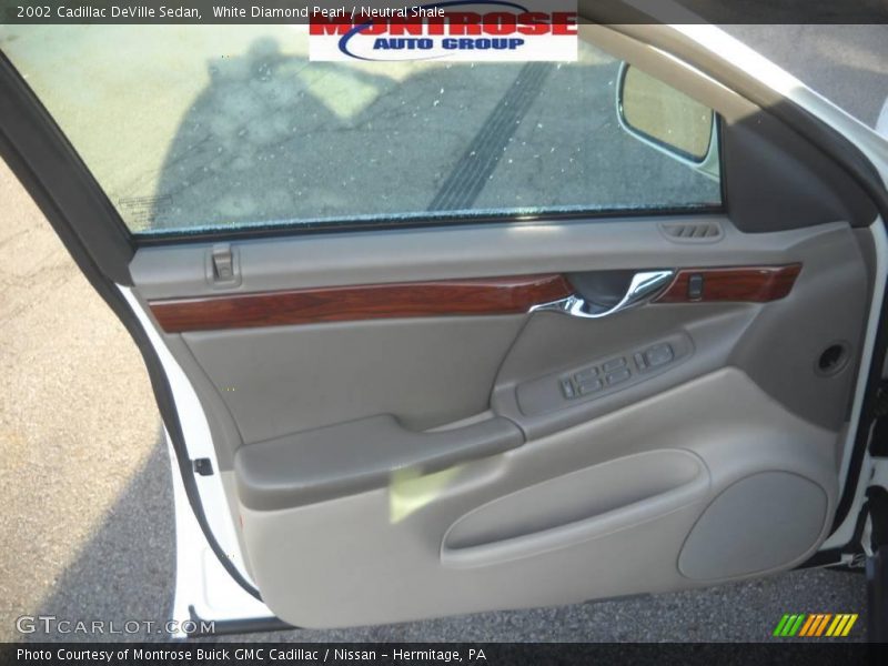 White Diamond Pearl / Neutral Shale 2002 Cadillac DeVille Sedan