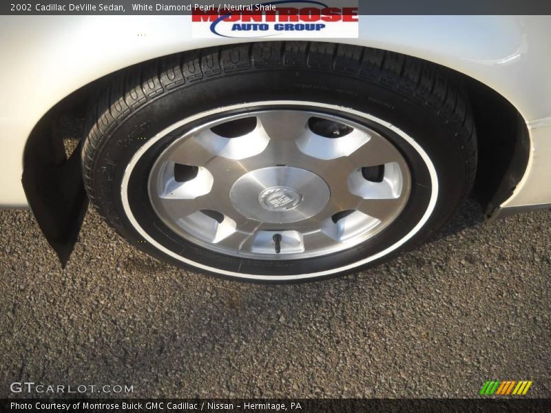 White Diamond Pearl / Neutral Shale 2002 Cadillac DeVille Sedan
