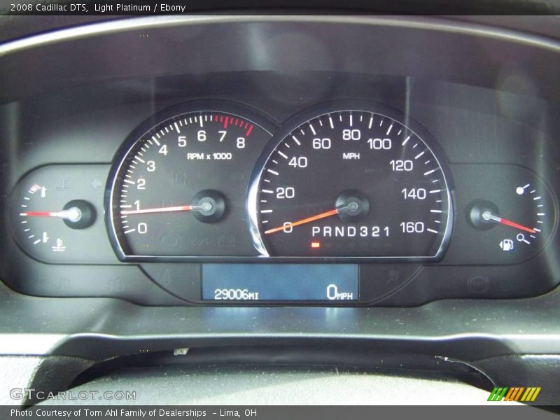 Light Platinum / Ebony 2008 Cadillac DTS