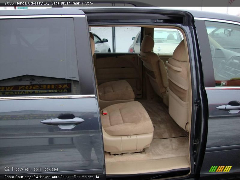 Sage Brush Pearl / Ivory 2005 Honda Odyssey EX