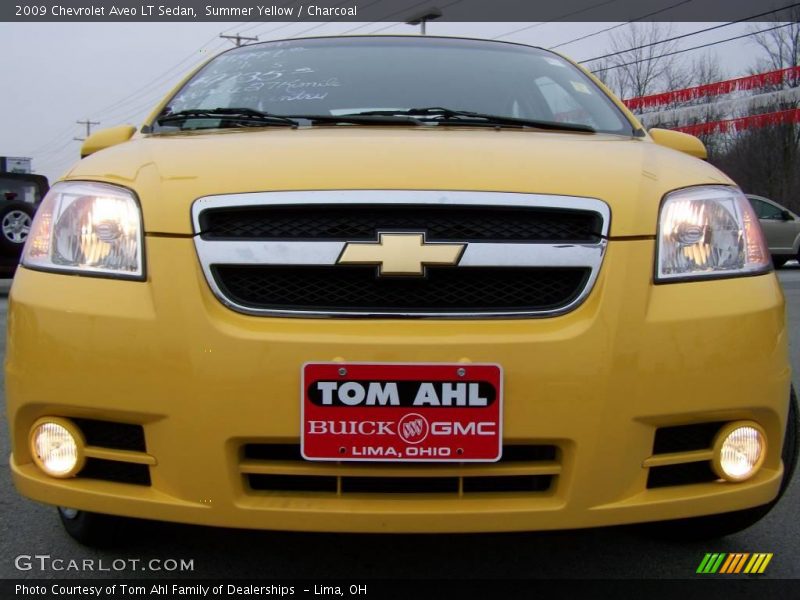 Summer Yellow / Charcoal 2009 Chevrolet Aveo LT Sedan