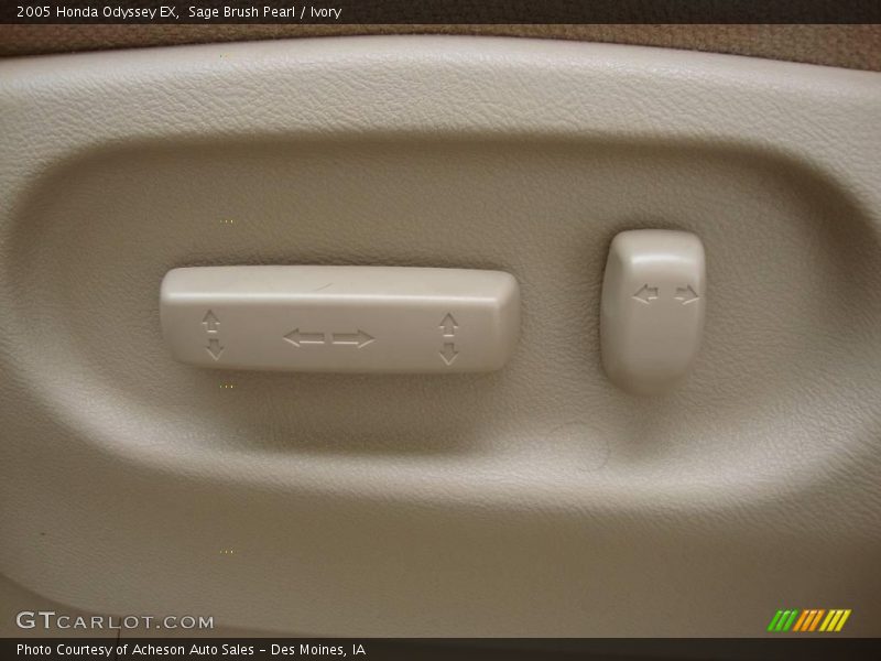 Sage Brush Pearl / Ivory 2005 Honda Odyssey EX