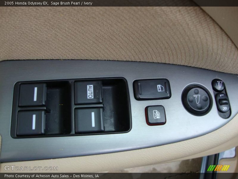 Sage Brush Pearl / Ivory 2005 Honda Odyssey EX
