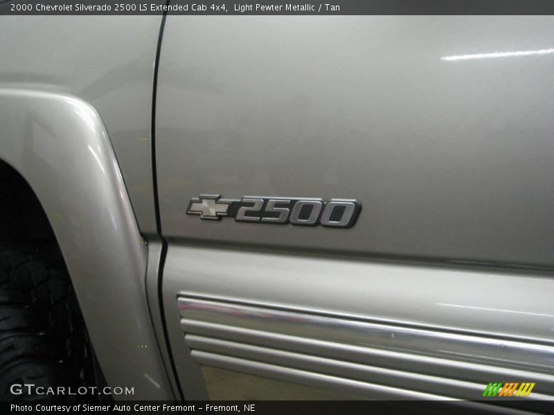 Light Pewter Metallic / Tan 2000 Chevrolet Silverado 2500 LS Extended Cab 4x4