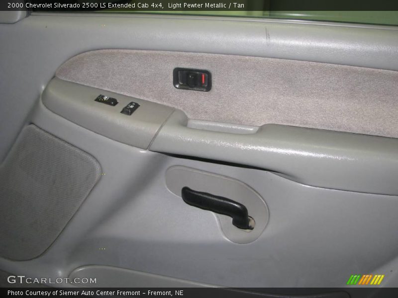 Light Pewter Metallic / Tan 2000 Chevrolet Silverado 2500 LS Extended Cab 4x4