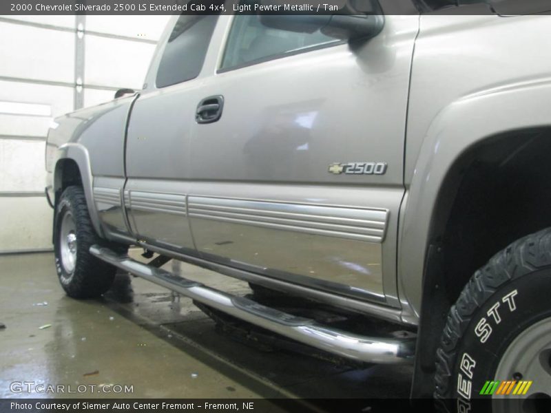 Light Pewter Metallic / Tan 2000 Chevrolet Silverado 2500 LS Extended Cab 4x4