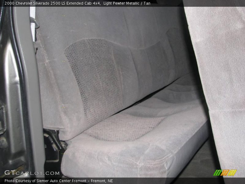 Light Pewter Metallic / Tan 2000 Chevrolet Silverado 2500 LS Extended Cab 4x4