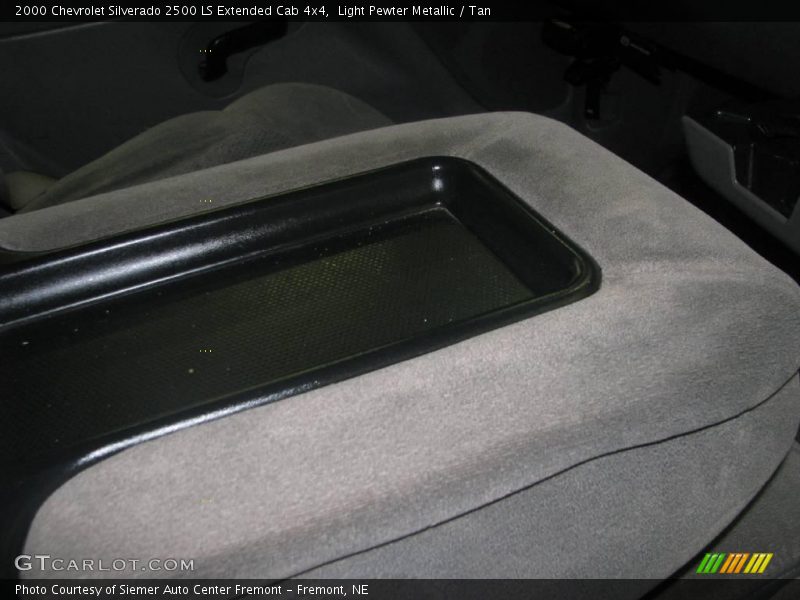 Light Pewter Metallic / Tan 2000 Chevrolet Silverado 2500 LS Extended Cab 4x4