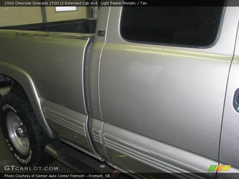 Light Pewter Metallic / Tan 2000 Chevrolet Silverado 2500 LS Extended Cab 4x4