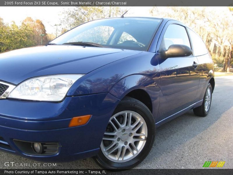 Sonic Blue Metallic / Charcoal/Charcoal 2005 Ford Focus ZX3 SE Coupe