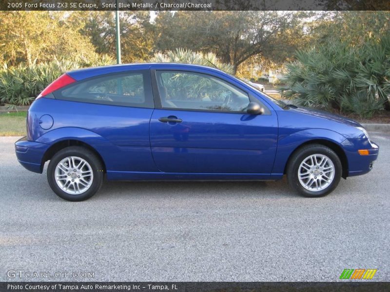 Sonic Blue Metallic / Charcoal/Charcoal 2005 Ford Focus ZX3 SE Coupe