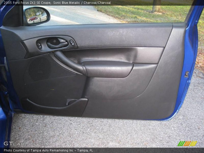 Sonic Blue Metallic / Charcoal/Charcoal 2005 Ford Focus ZX3 SE Coupe