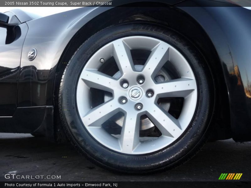 Super Black / Charcoal 2005 Nissan 350Z Touring Coupe