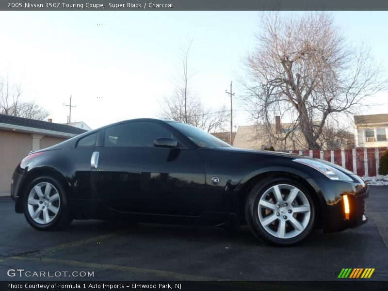 Super Black / Charcoal 2005 Nissan 350Z Touring Coupe