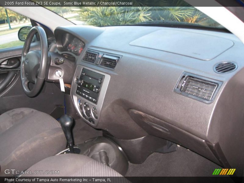 Sonic Blue Metallic / Charcoal/Charcoal 2005 Ford Focus ZX3 SE Coupe