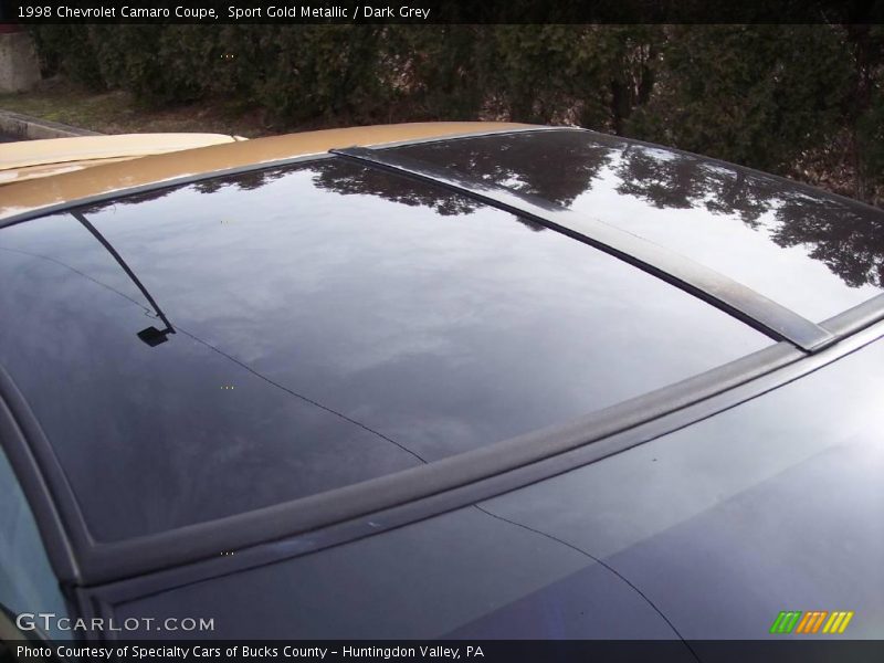 Sport Gold Metallic / Dark Grey 1998 Chevrolet Camaro Coupe