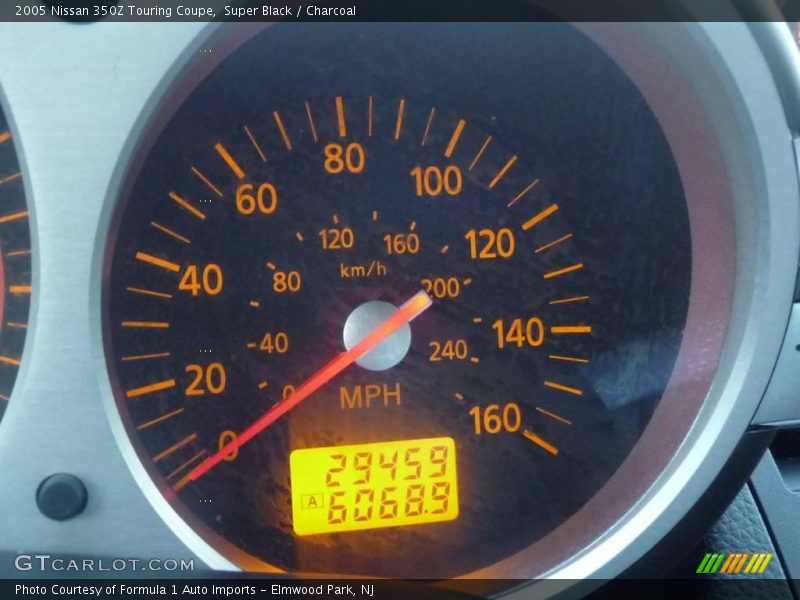 Super Black / Charcoal 2005 Nissan 350Z Touring Coupe