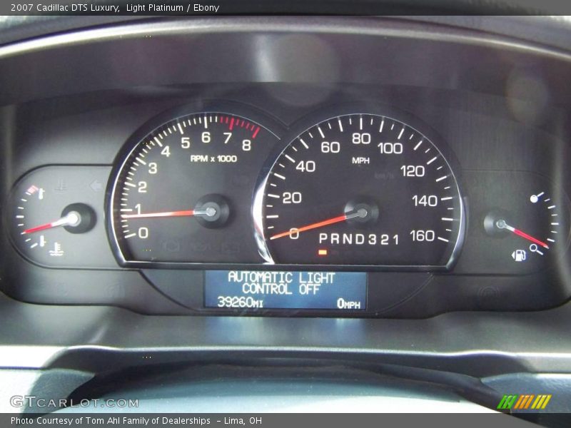 Light Platinum / Ebony 2007 Cadillac DTS Luxury