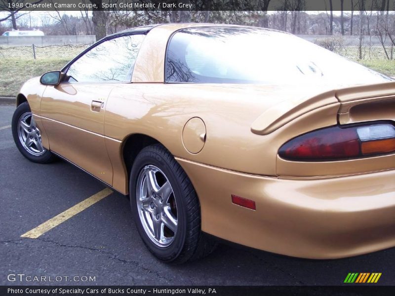 Sport Gold Metallic / Dark Grey 1998 Chevrolet Camaro Coupe