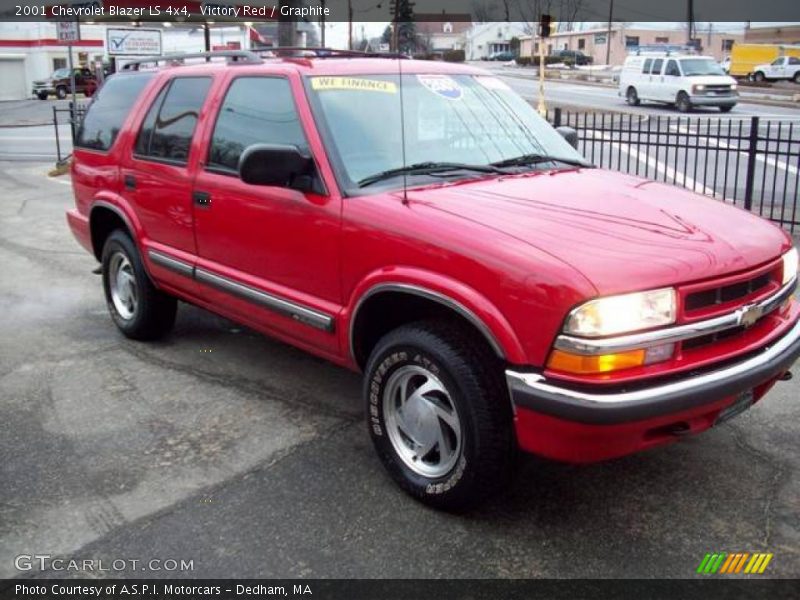 Victory Red / Graphite 2001 Chevrolet Blazer LS 4x4