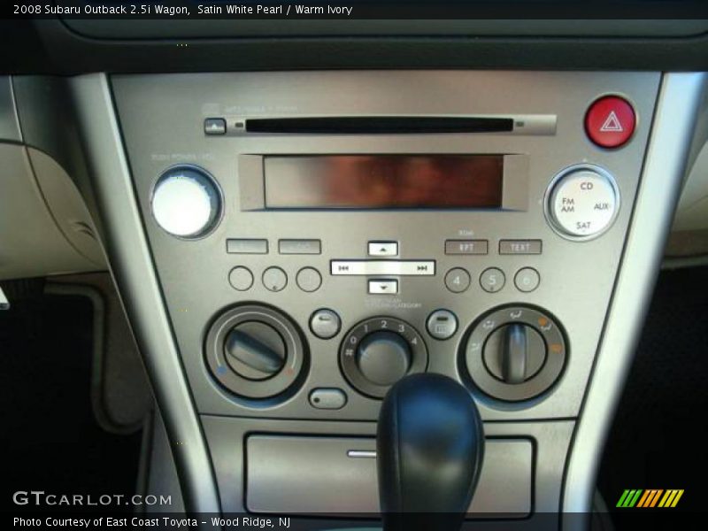 Satin White Pearl / Warm Ivory 2008 Subaru Outback 2.5i Wagon