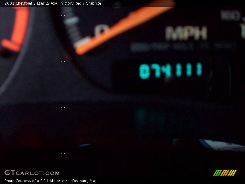 Victory Red / Graphite 2001 Chevrolet Blazer LS 4x4