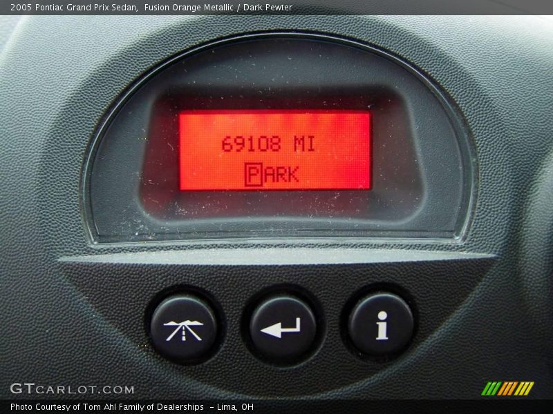 Fusion Orange Metallic / Dark Pewter 2005 Pontiac Grand Prix Sedan