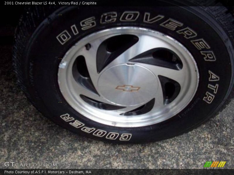 Victory Red / Graphite 2001 Chevrolet Blazer LS 4x4