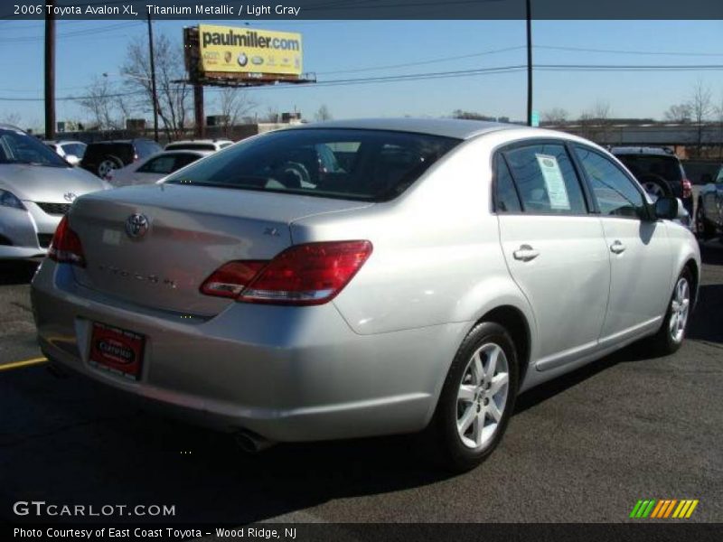 Titanium Metallic / Light Gray 2006 Toyota Avalon XL