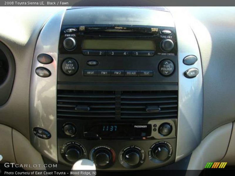 Black / Fawn 2008 Toyota Sienna LE
