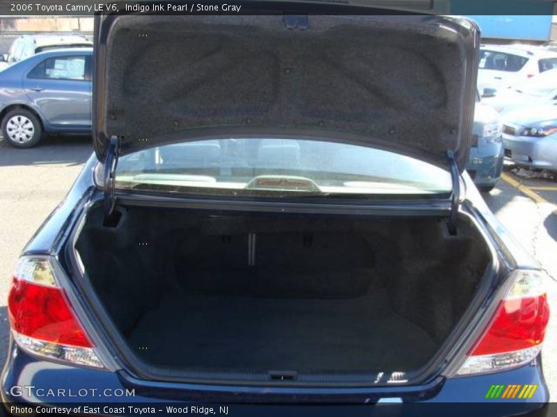 Indigo Ink Pearl / Stone Gray 2006 Toyota Camry LE V6